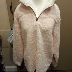 633) women's sweater. I S apparel.